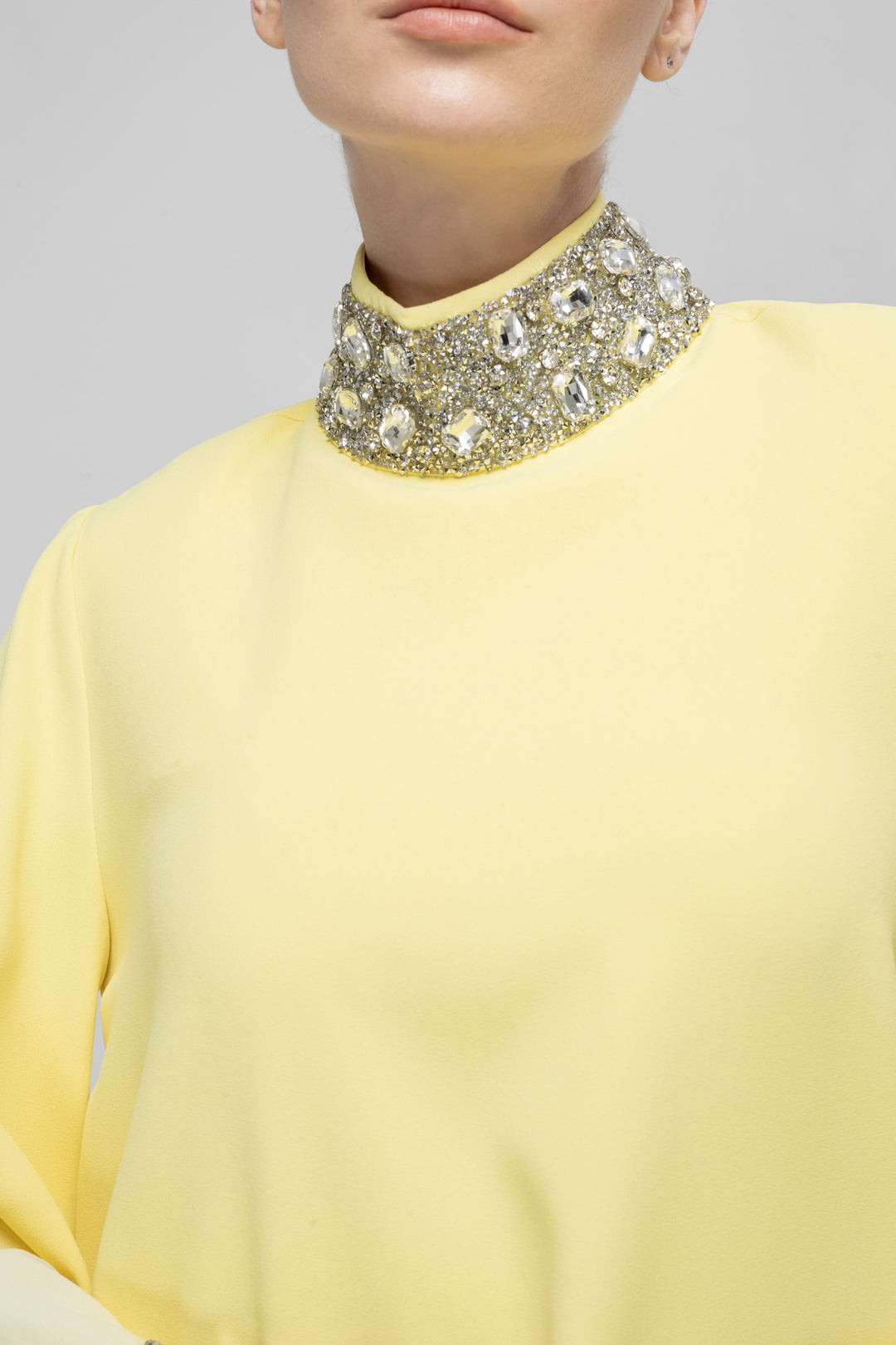 Studded Neck Abaya